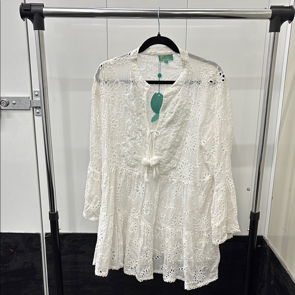 Elegant White Lace Dress
